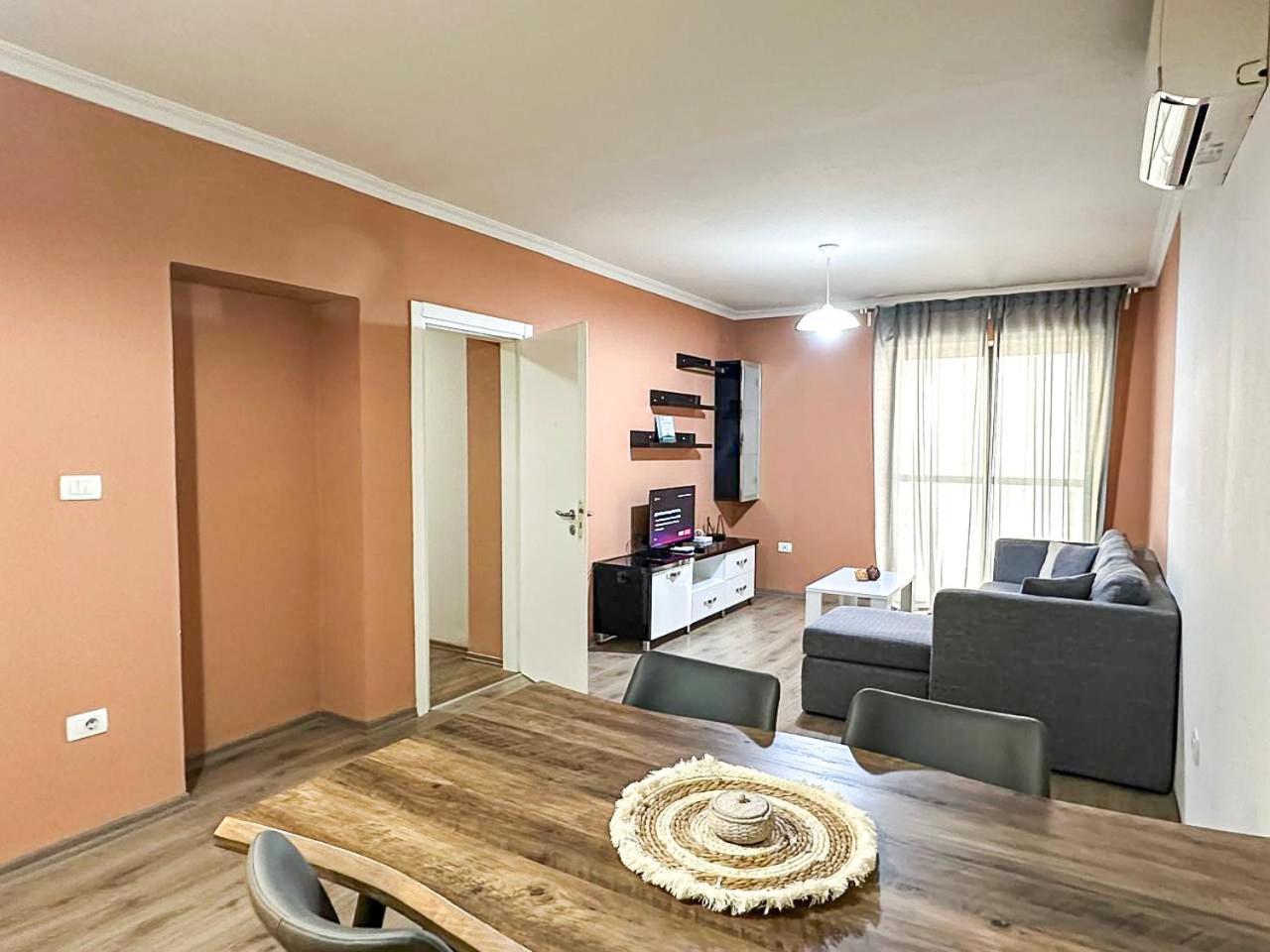 Grand Park 2Br Apartment Tirana Esterno foto